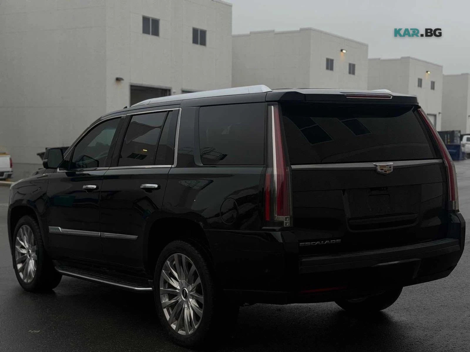 Cadillac Escalade Luxury 6.2 Цена до България & АвтоКредит, снимка 2 - Автомобили и джипове - 56115964