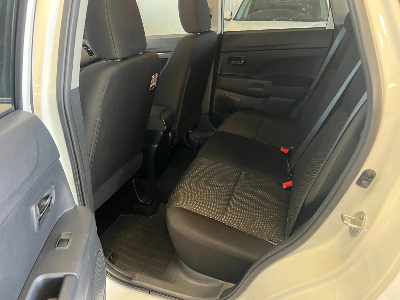 Mitsubishi ASX Германия перфект, снимка 12 - Автомобили и джипове - 56241102