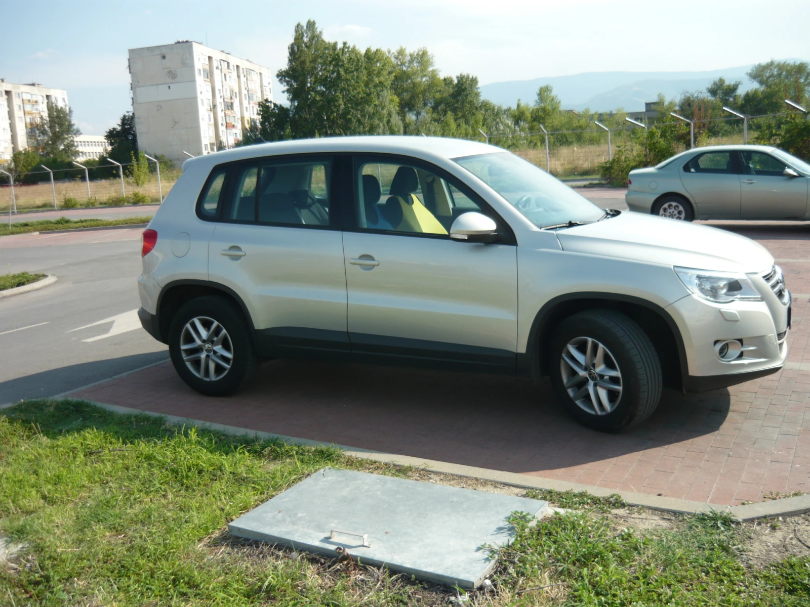 VW Tiguan, снимка 5 - Автомобили и джипове - 56414124