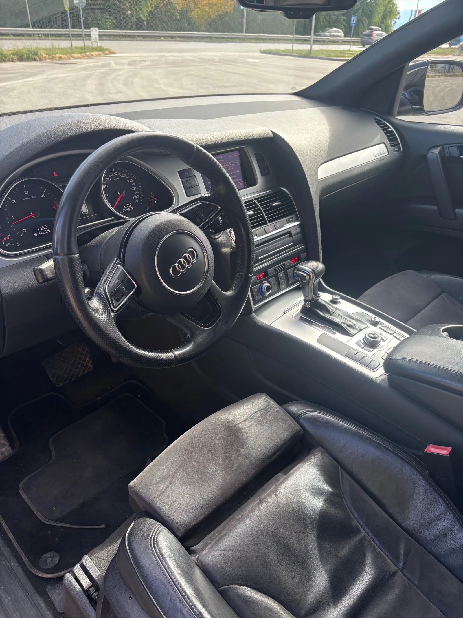 Audi Q7, снимка 8 - Автомобили и джипове - 56551615