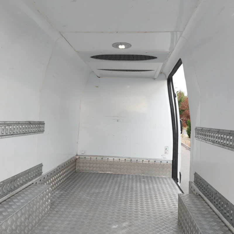 Mercedes-Benz Sprinter 313 Хладилен бус. Климатроник, снимка 12 - Бусове и автобуси - 51185153