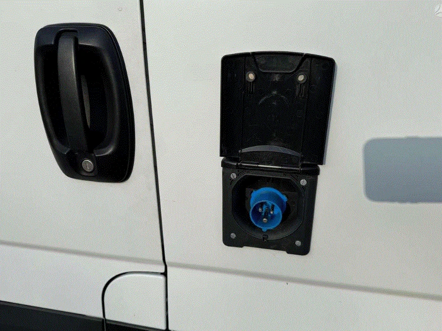 Iveco Daily 35s18, снимка 4 - Бусове и автобуси - 54054456