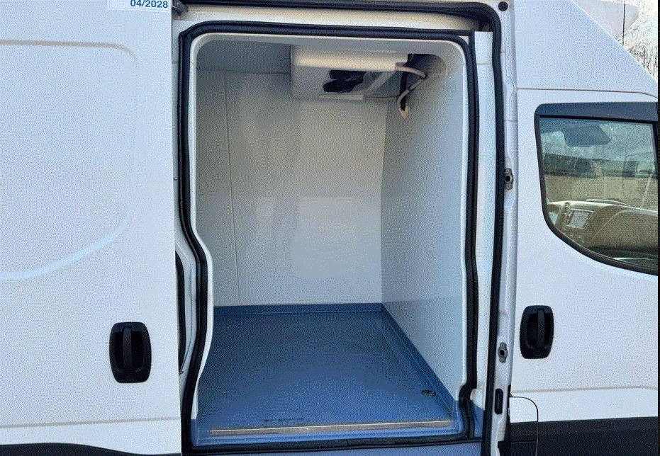 Iveco Daily 35s18, снимка 3 - Бусове и автобуси - 54054456