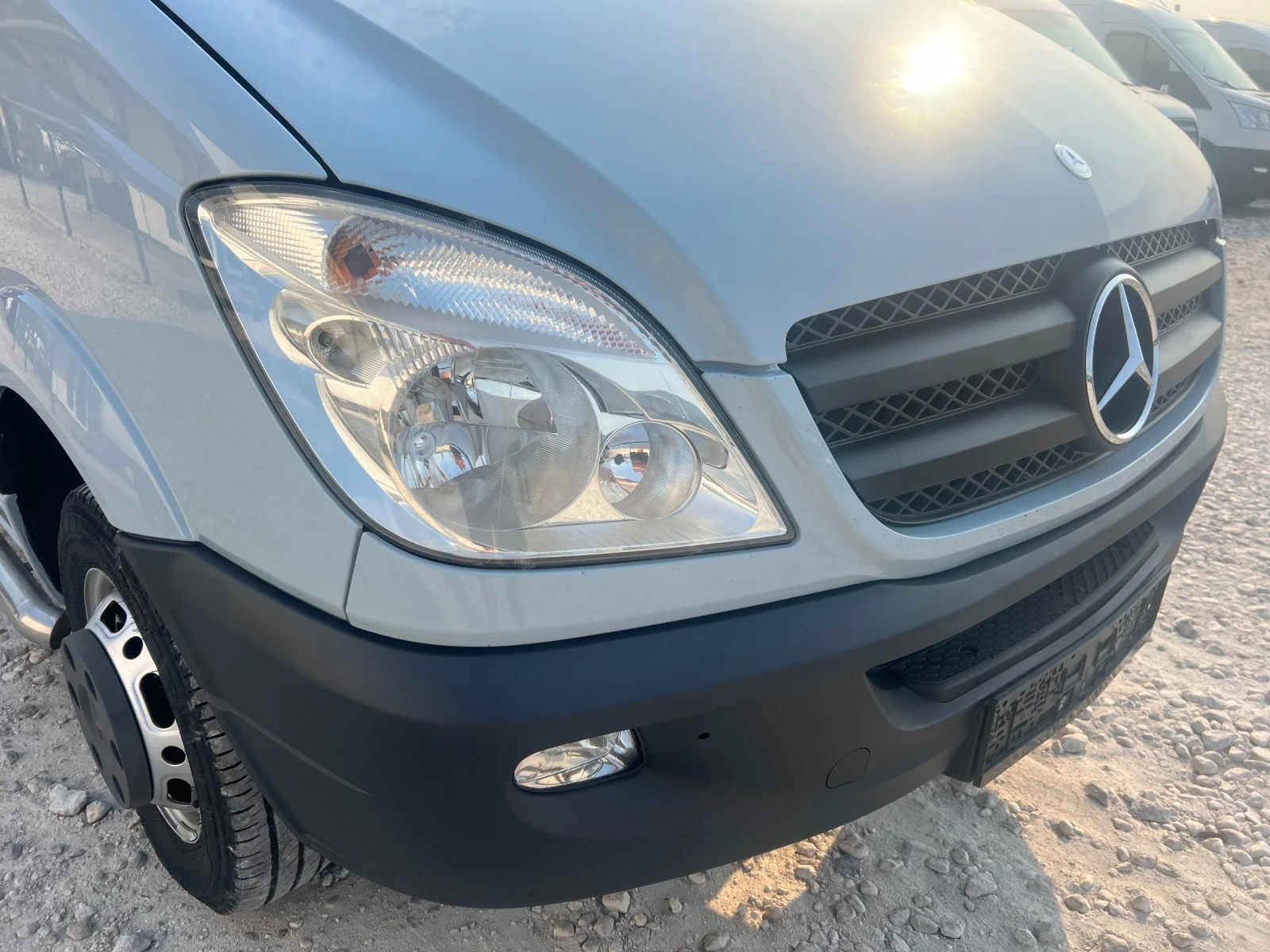 Mercedes-Benz Sprinter 516 КЛИМАТИК-ДО 3, 5 Т., снимка 4 - Бусове и автобуси - 55968792