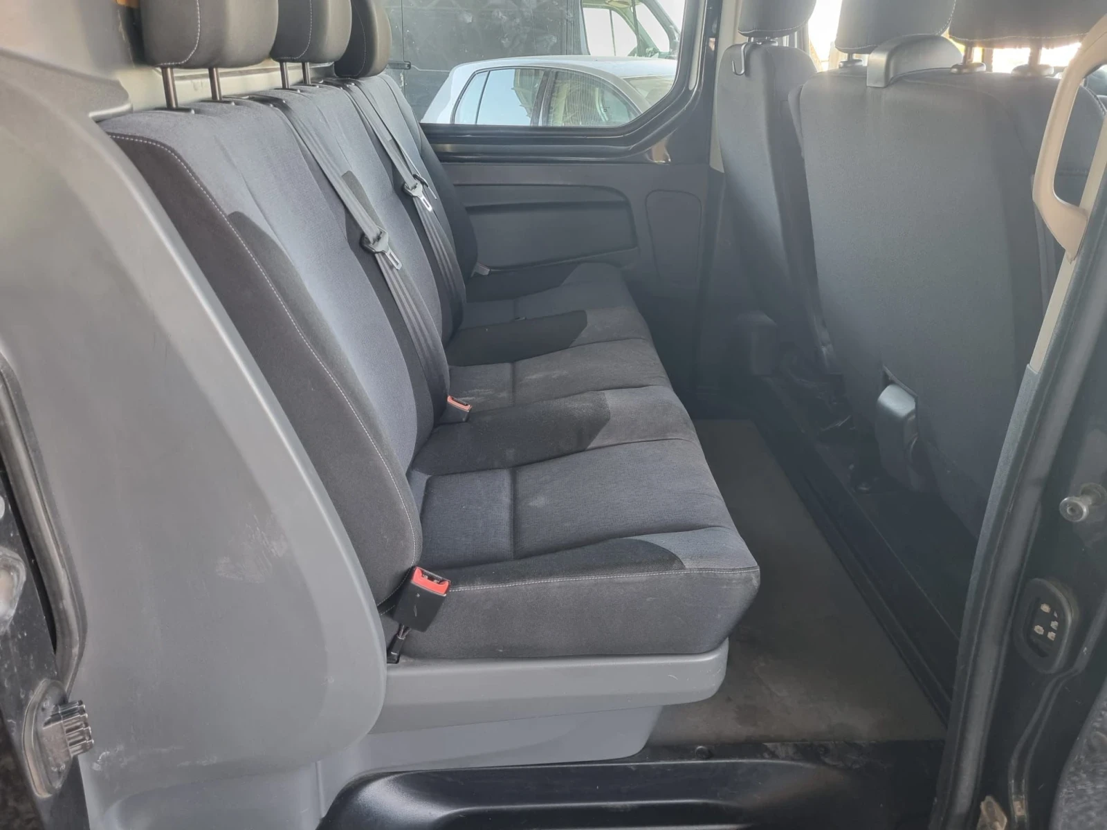 Opel Vivaro 1.6, снимка 12 - Бусове и автобуси - 56358681