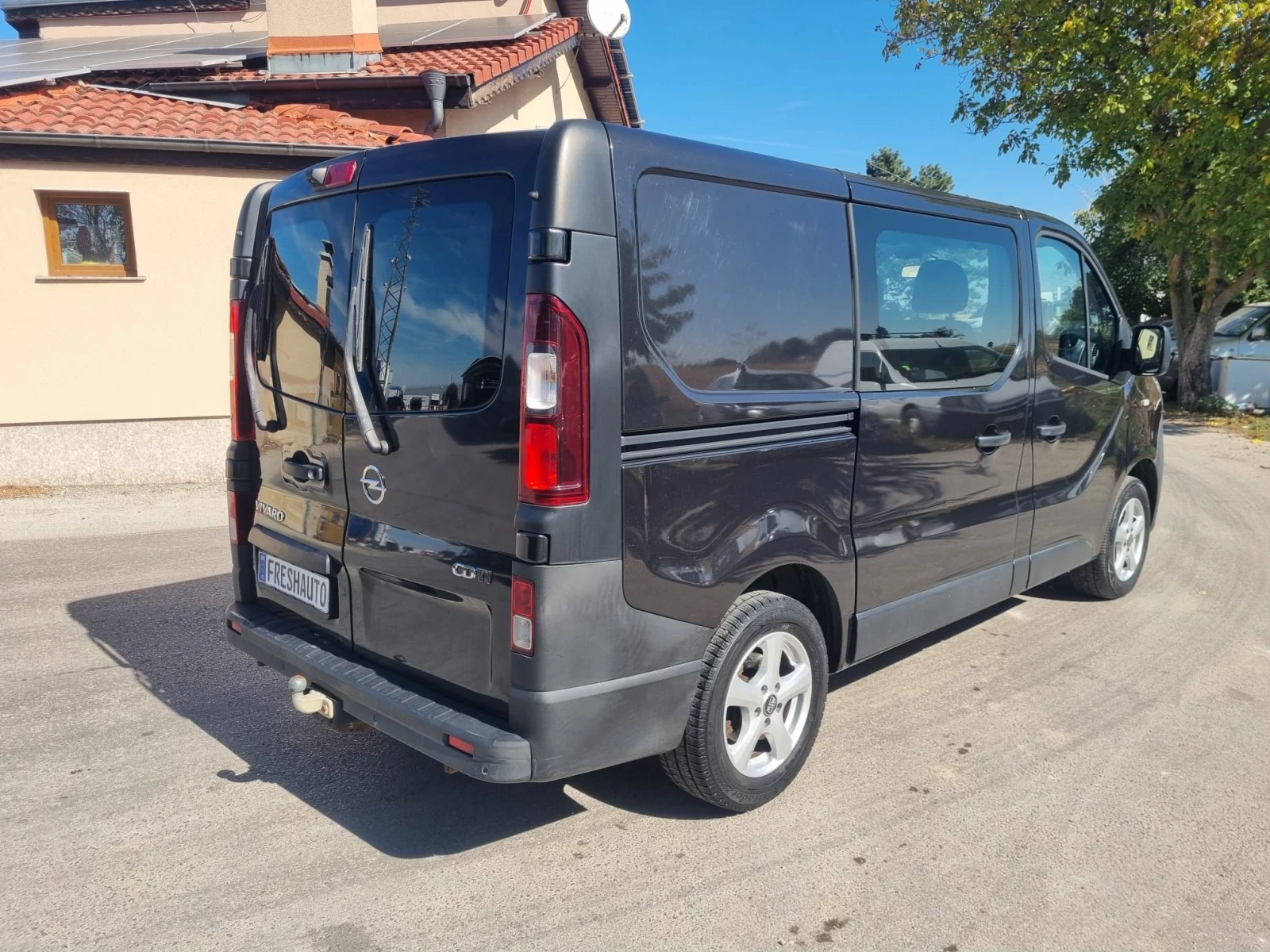 Opel Vivaro 1.6, снимка 6 - Бусове и автобуси - 56358681
