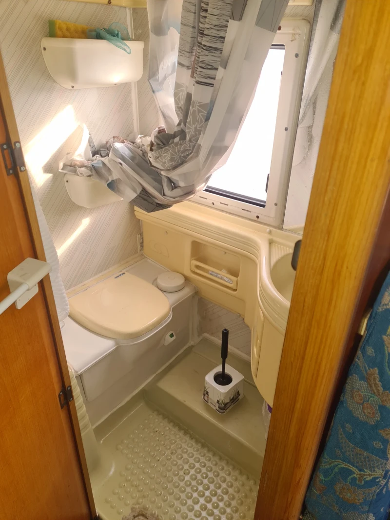 Кемпер Adria Фиат 2.5ТД, снимка 15 - Каравани и кемпери - 53121865