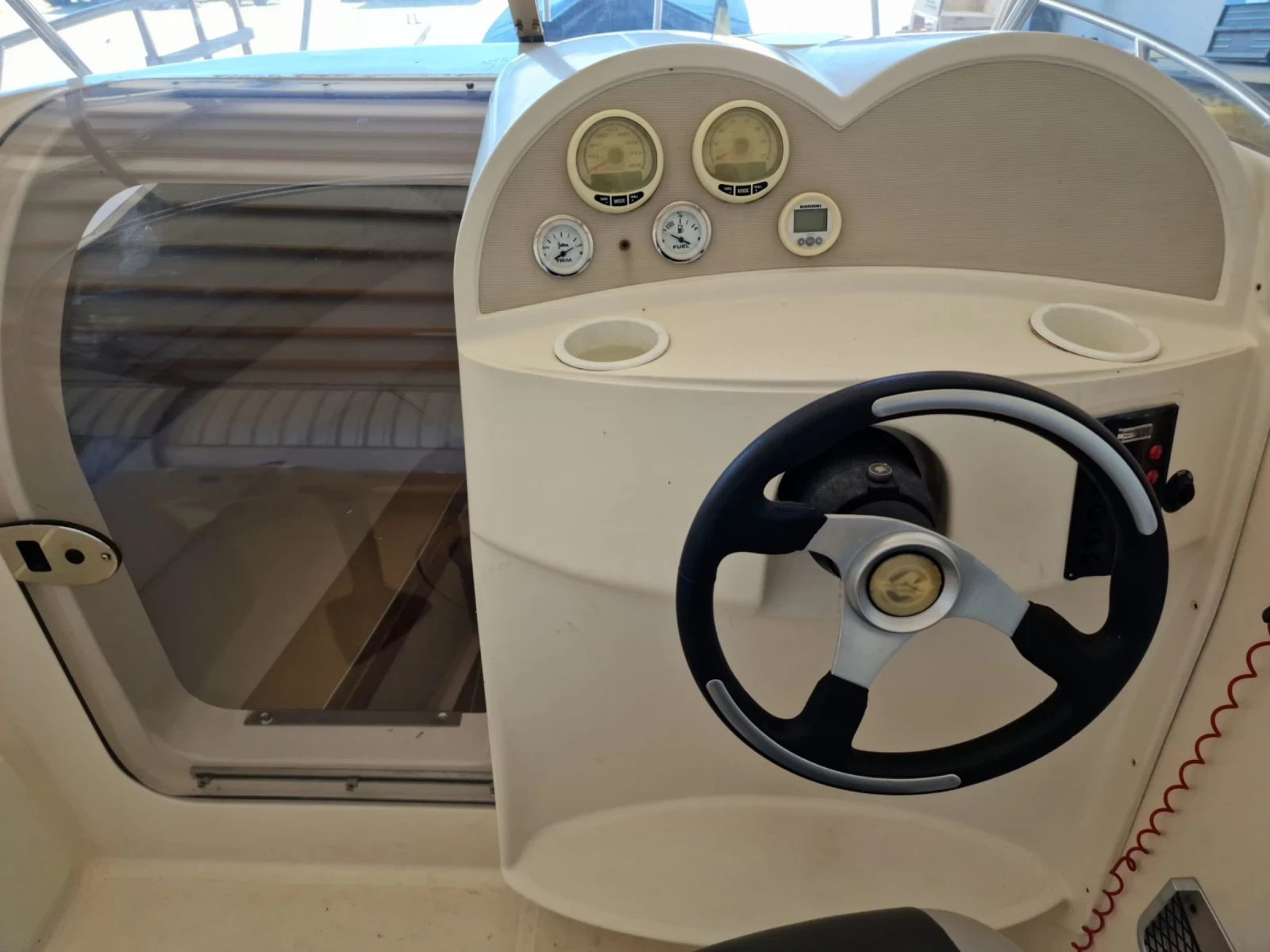 Лодка Quicksilver Cruiser 540 , снимка 5 - Воден транспорт - 54883966