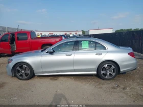 Обява за продажба на Mercedes-Benz E 300 AMG ПАКЕТ* 4MATIC* PANORAMA*  ~28 500 лв. - изображение 6