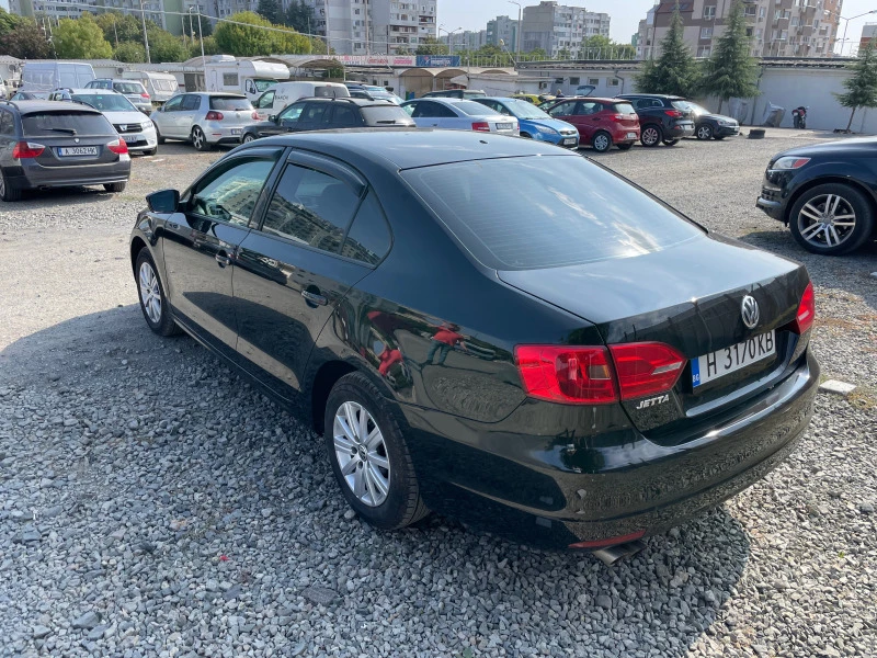 VW Jetta 2.0i 115к.с., снимка 3 - Автомобили и джипове - 49176375