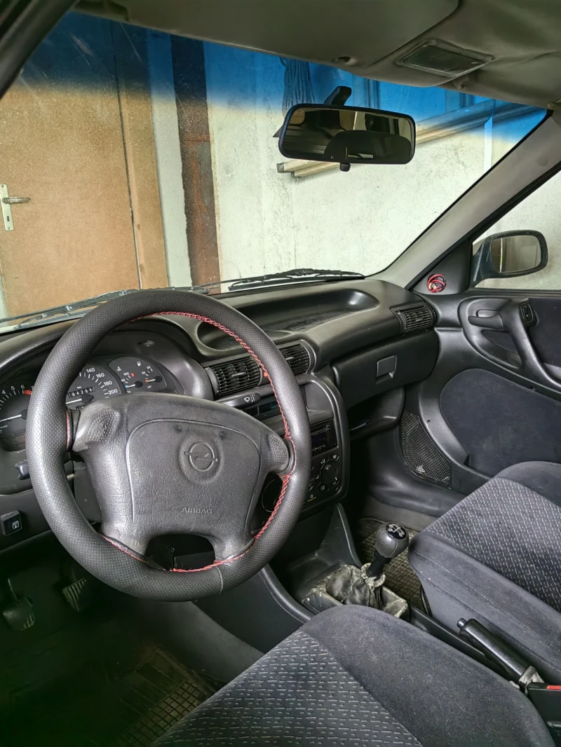 Opel Astra, снимка 6 - Автомобили и джипове - 47747896