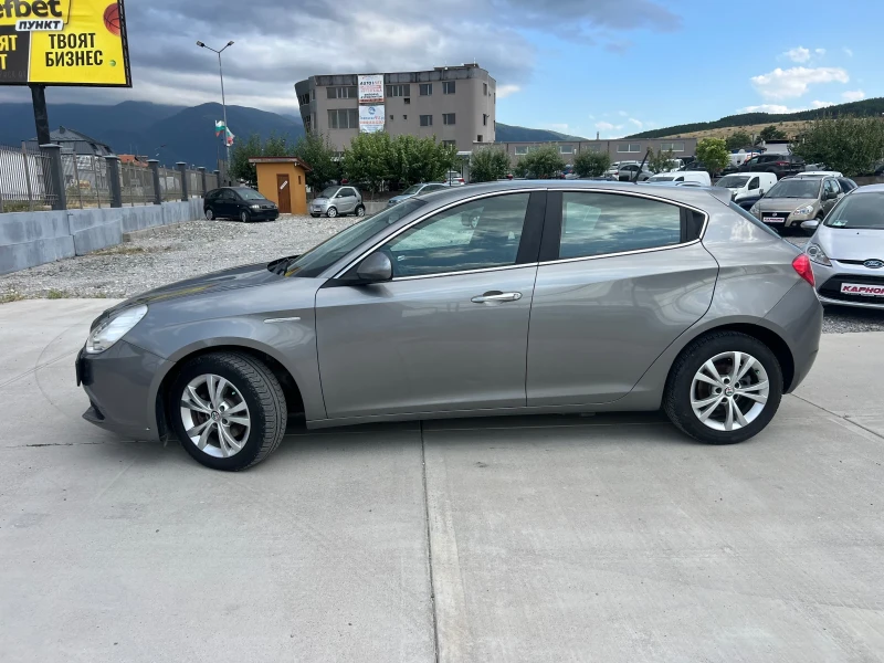 Alfa Romeo Giulietta 1.6JTD-m2 Euro 5B, снимка 3 - Автомобили и джипове - 48700894