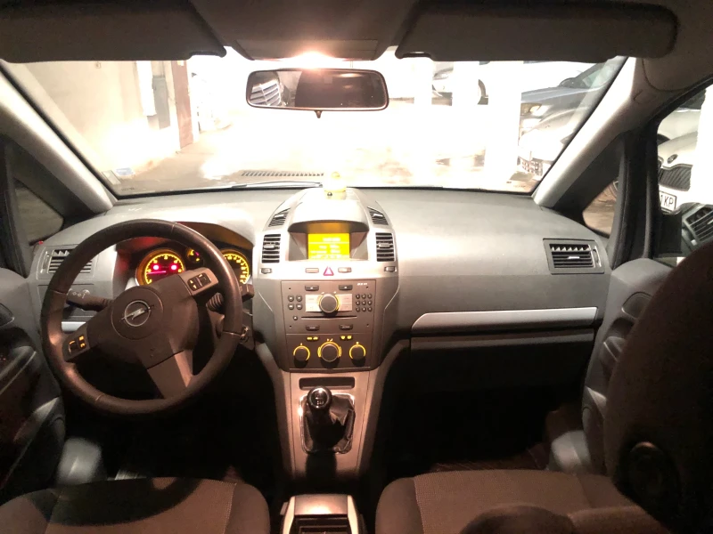 Opel Zafira, снимка 16 - Автомобили и джипове - 48756865