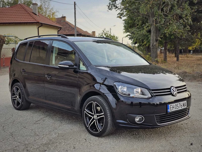 VW Touran 1.6 TDI, снимка 2 - Автомобили и джипове - 49358267