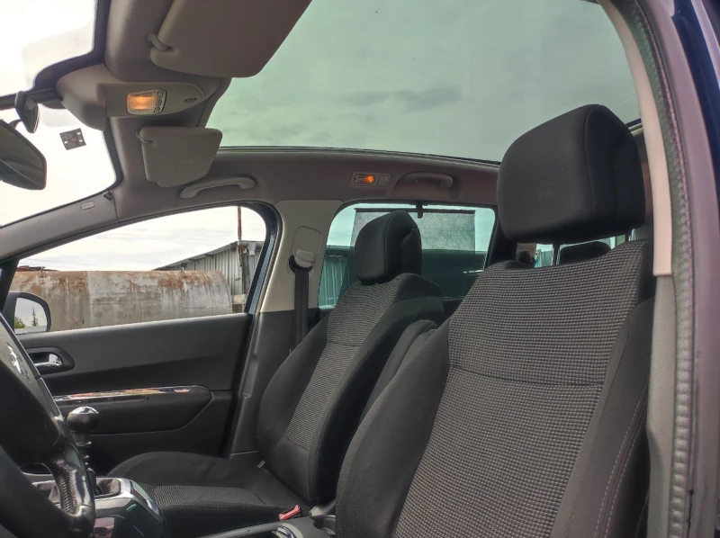 Peugeot 5008, снимка 9 - Автомобили и джипове - 51986344