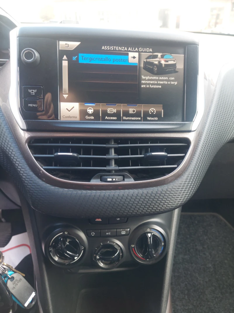 Peugeot 2008 1.6 dizel, снимка 8 - Автомобили и джипове - 51905445