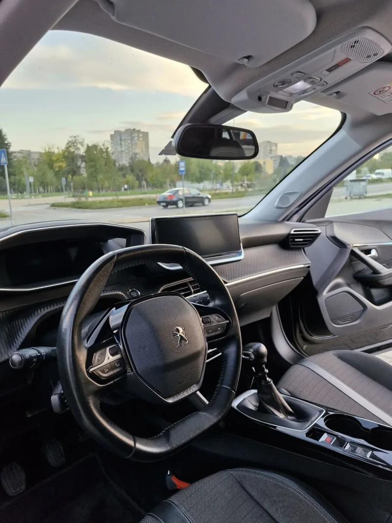 Peugeot 2008 1.5 HDi ALLURE * ОБСЛУЖЕНА* , снимка 8 - Автомобили и джипове - 52096584