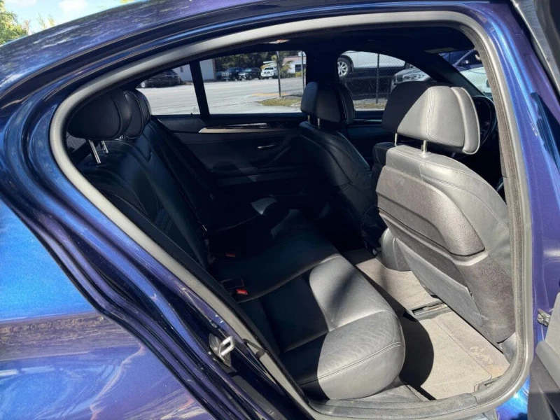 BMW 535 I * M-Package* * HeadUp* AвтоКредит* (ЦЕНА ДО БГ), снимка 6 - Автомобили и джипове - 52427626