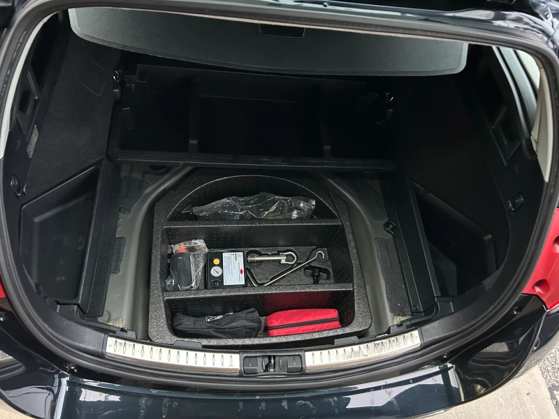 Toyota Auris 1.4D-4D, снимка 15 - Автомобили и джипове - 52663469