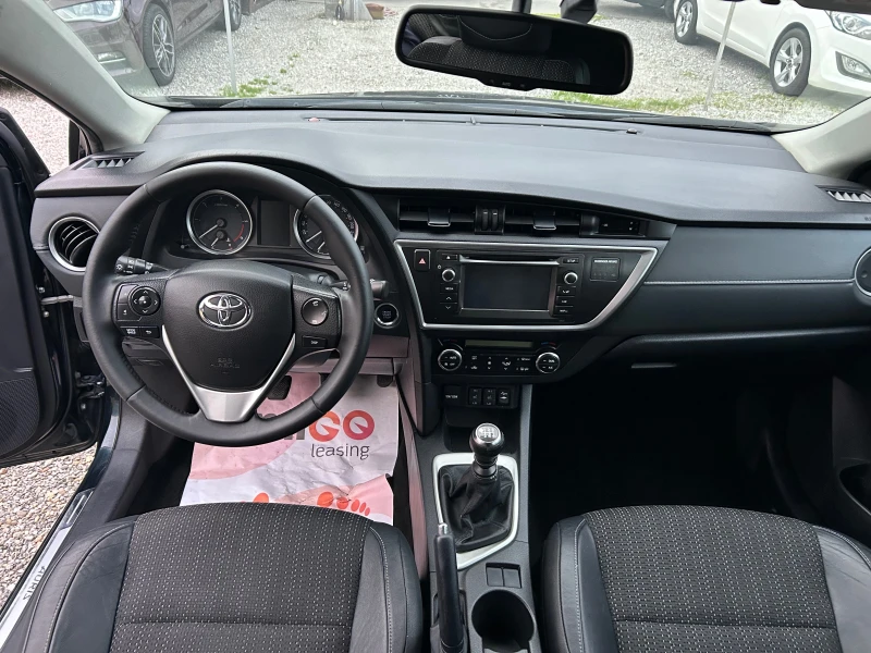 Toyota Auris 1.4D-4D, снимка 11 - Автомобили и джипове - 52663469