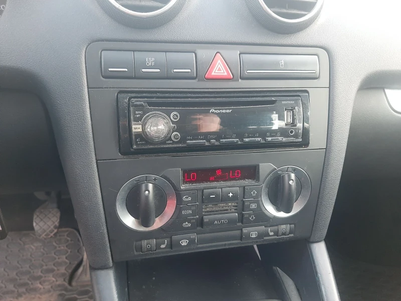 Audi A3 1.9TDI SPORTBEC KLIMATRON, снимка 11 - Автомобили и джипове - 52969369