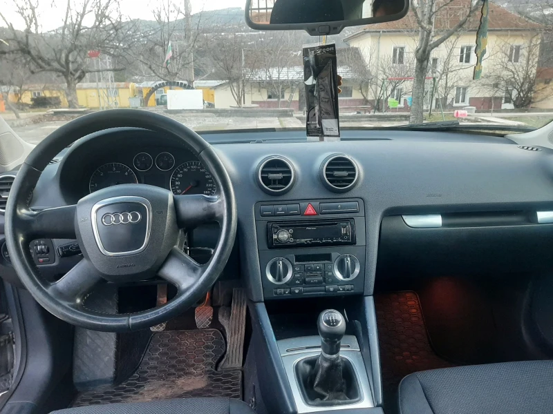 Audi A3 1.9TDI SPORTBEC KLIMATRON, снимка 10 - Автомобили и джипове - 52969369