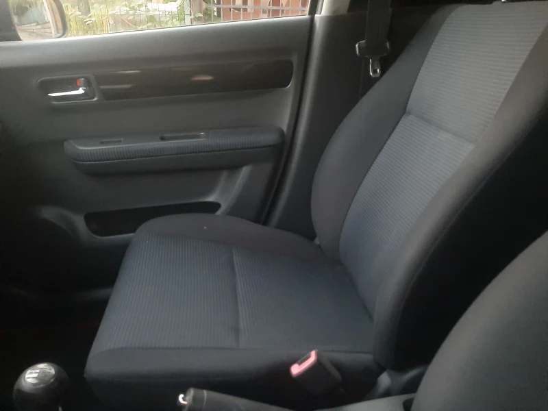 Suzuki Swift 1.3i KLIMA 4x4 FEIS, снимка 15 - Автомобили и джипове - 53388156