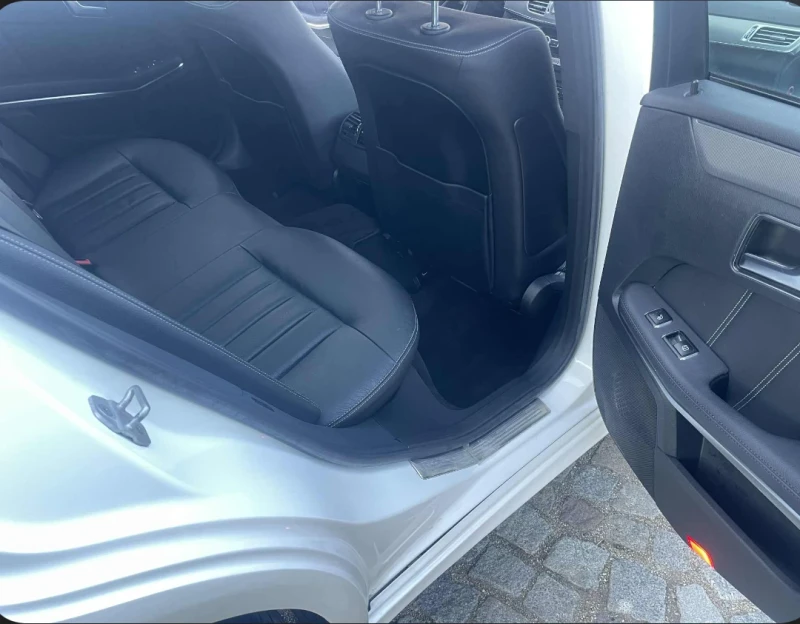 Mercedes-Benz E 300 Япония 37000km, снимка 15 - Автомобили и джипове - 52983960