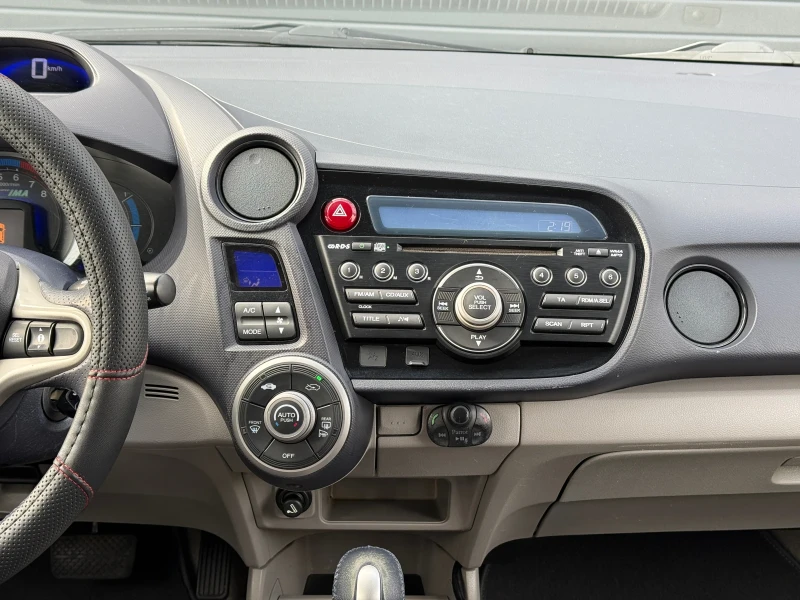 Honda Insight 1.3i-VTEC Hybrid, * 177 000км* Автоматик! Уникат!, снимка 9 - Автомобили и джипове - 53121734