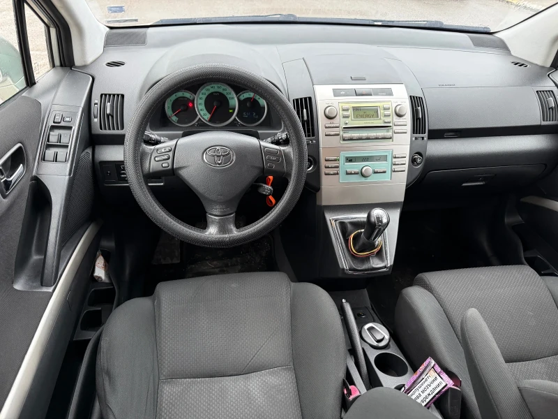Toyota Corolla verso 2.0 D-4D 116ph* * * ПОДГРЕВ* ТЕГЛИЧ* ОБСЛУЖЕНА* * , снимка 10 - Автомобили и джипове - 53249469