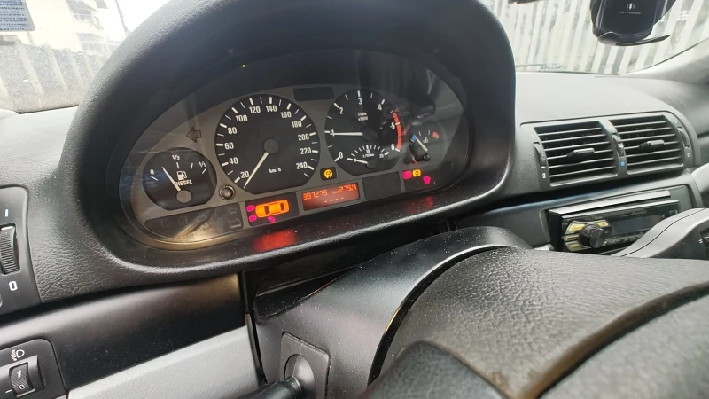 BMW 320 320D 136 ЧИП, снимка 13 - Автомобили и джипове - 53394198
