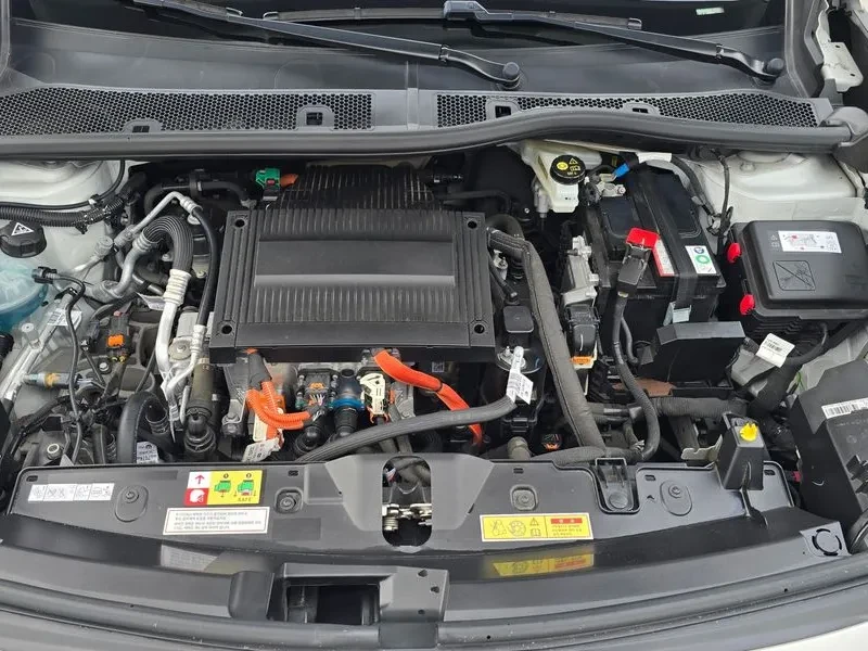 Peugeot 2008 EV GT - ���� 30% ����� | Mobile.bg � ����������� 15