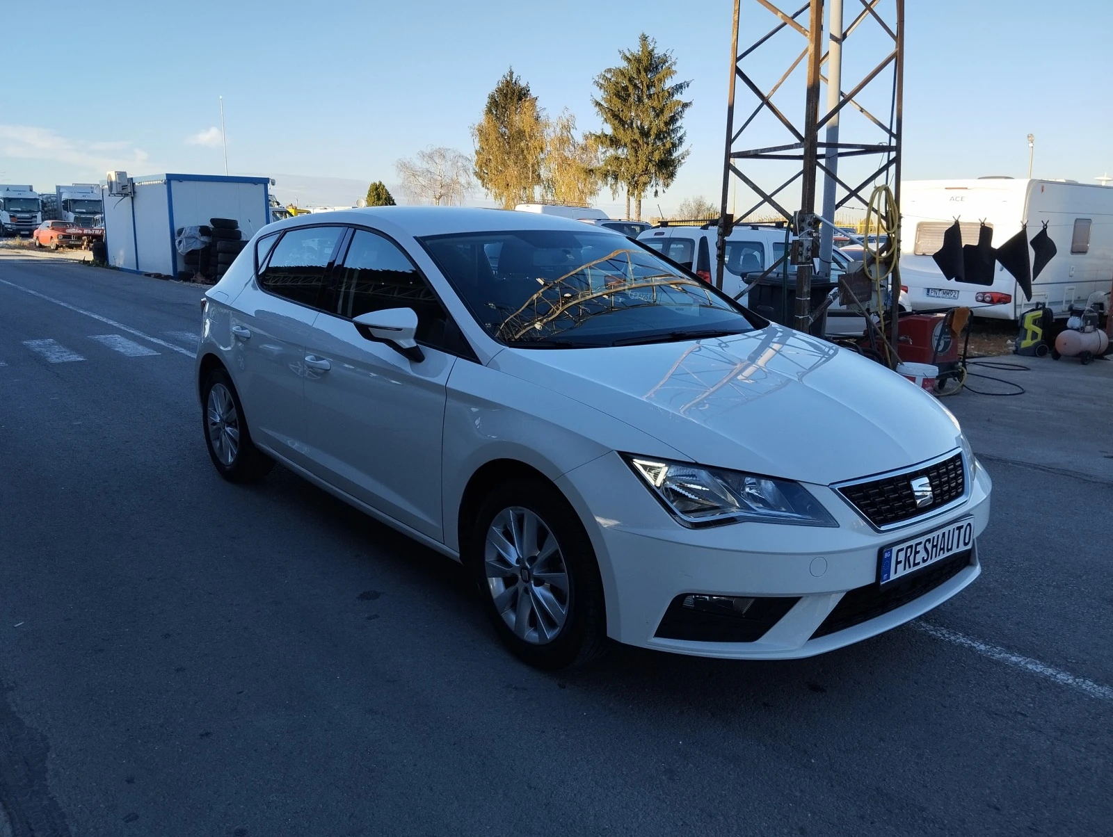 Seat Leon 1.6TDI NAVI - изображение 2