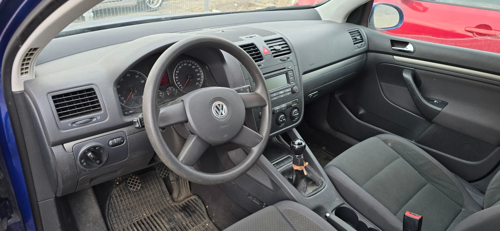 VW Golf 1.4i 75ks  - изображение 5