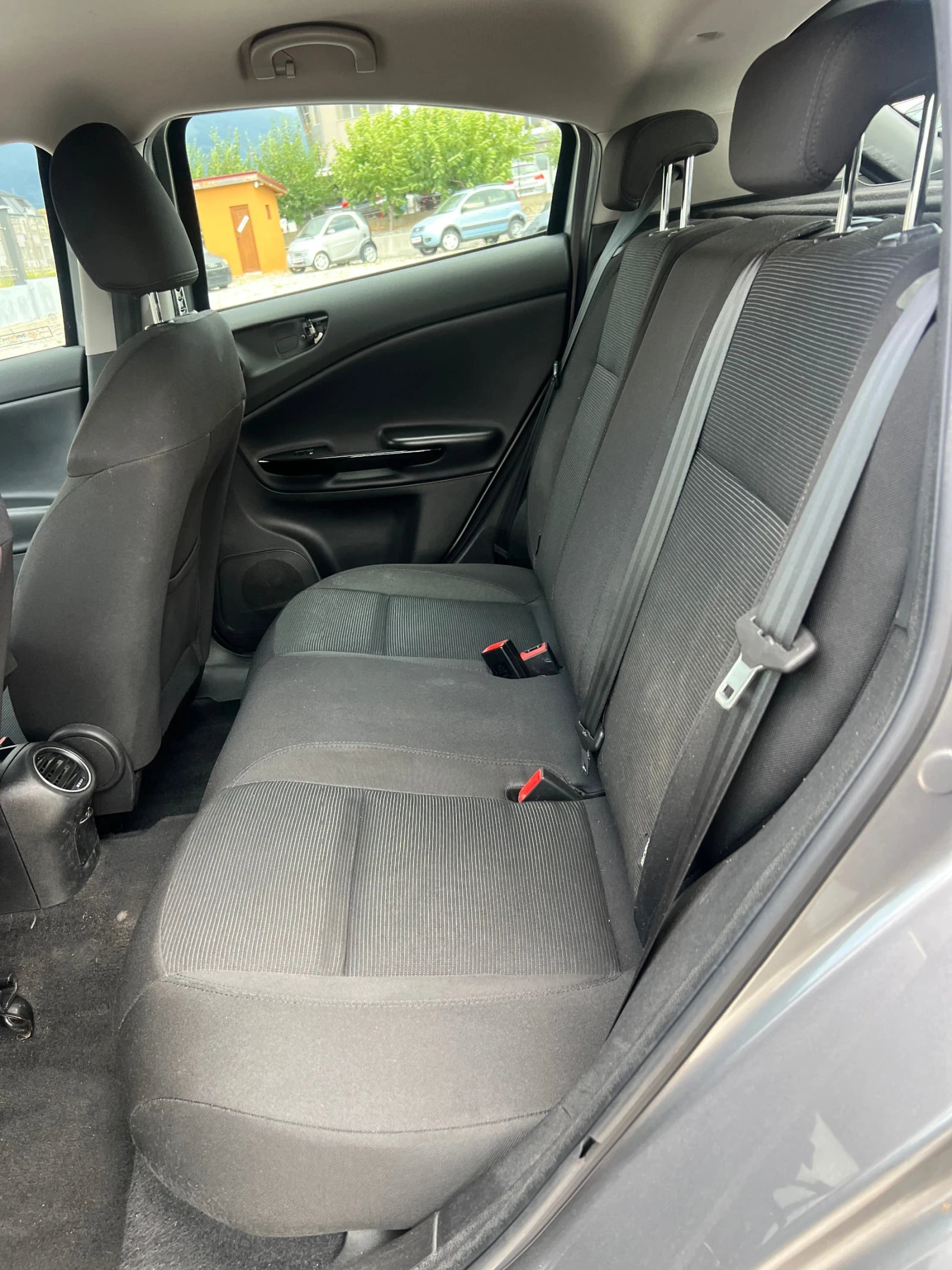 Alfa Romeo Giulietta 1.6JTD-m2 Euro 5B | Mobile.bg — изображение 12