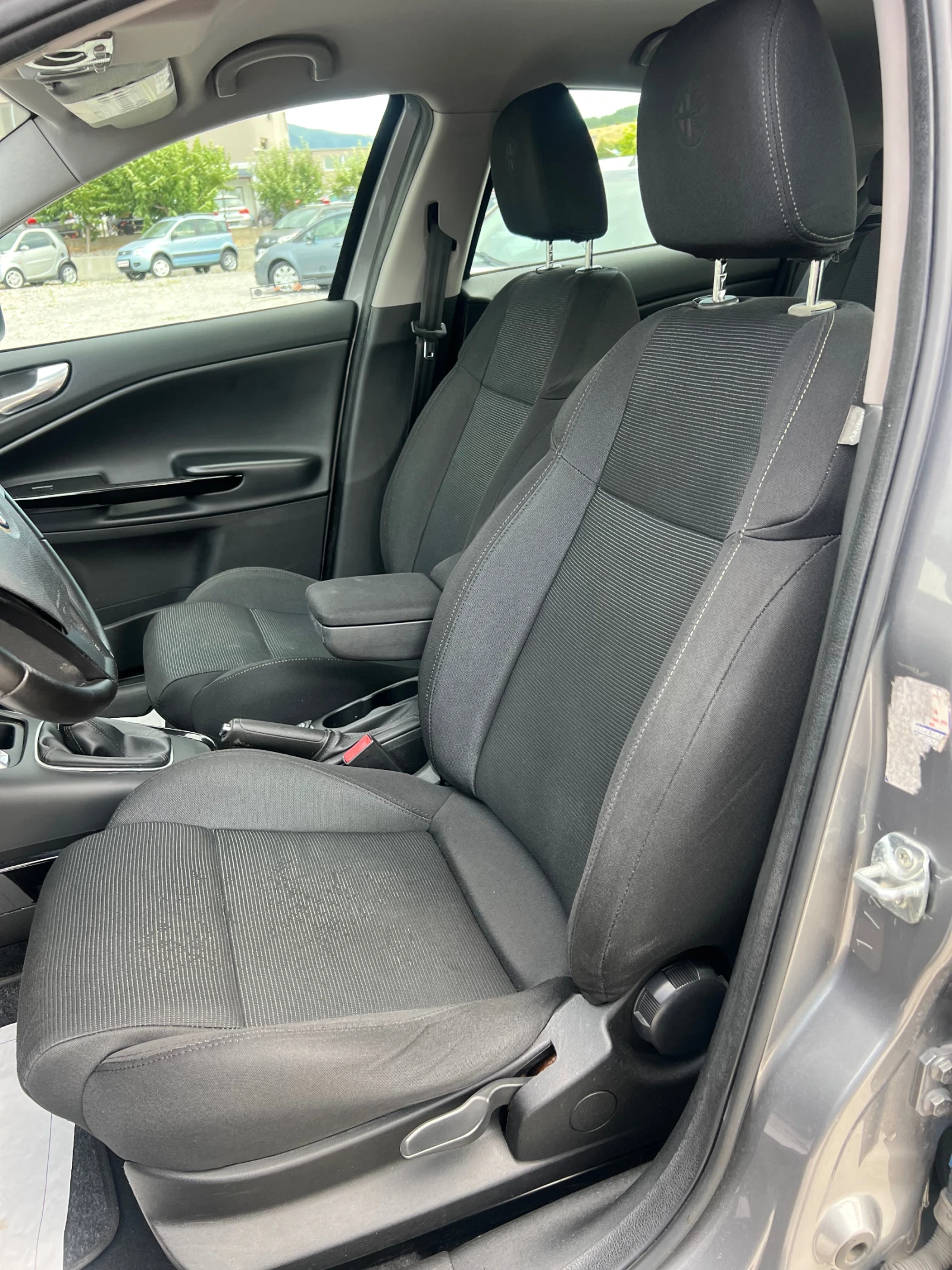 Alfa Romeo Giulietta 1.6JTD-m2 Euro 5B | Mobile.bg — изображение 11