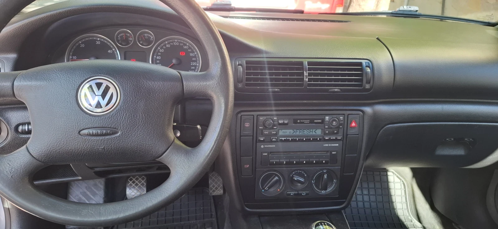 VW Passat  - изображение 7