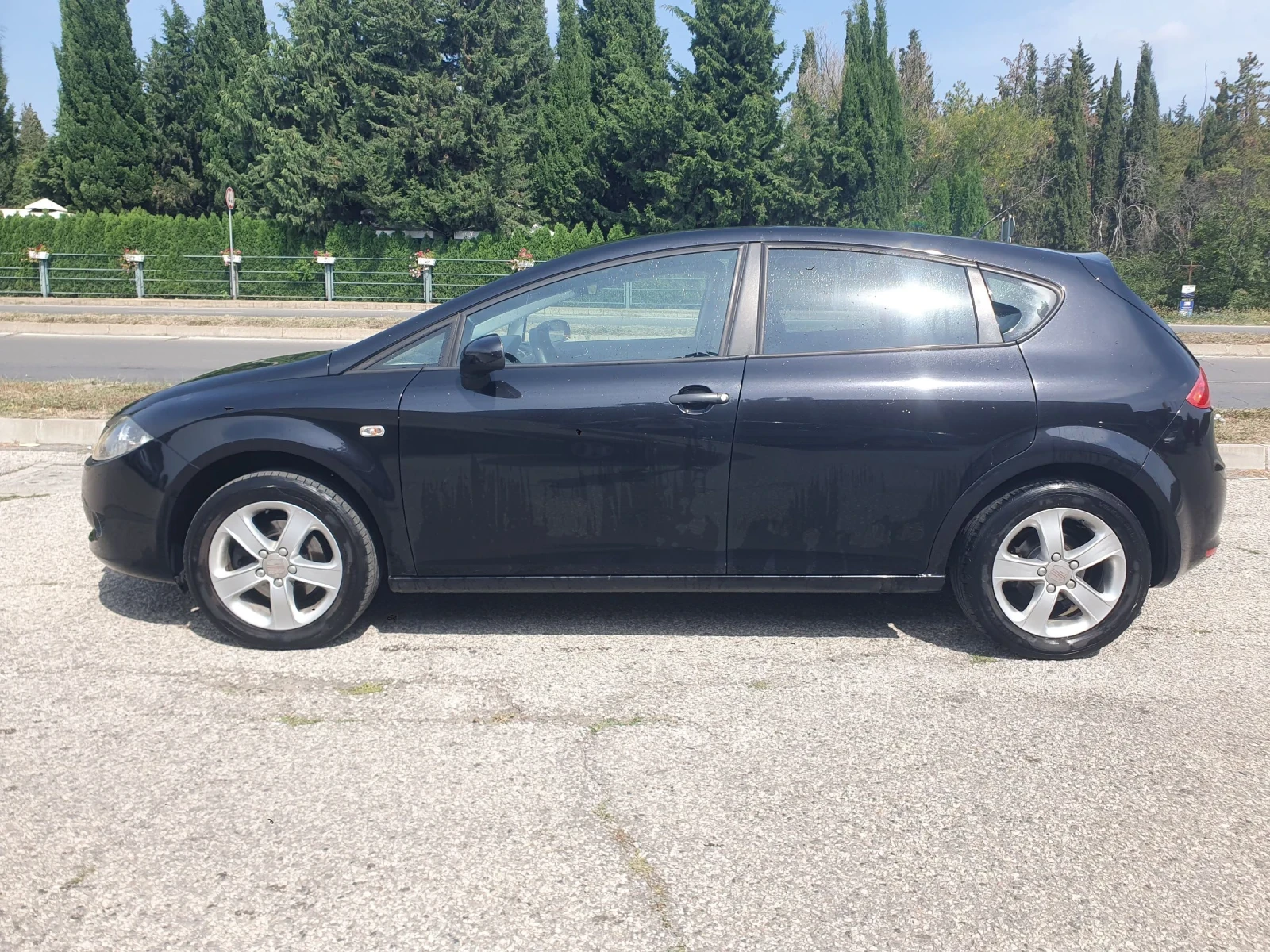 Seat Leon 1, 4 бензин 86к.с - изображение 2