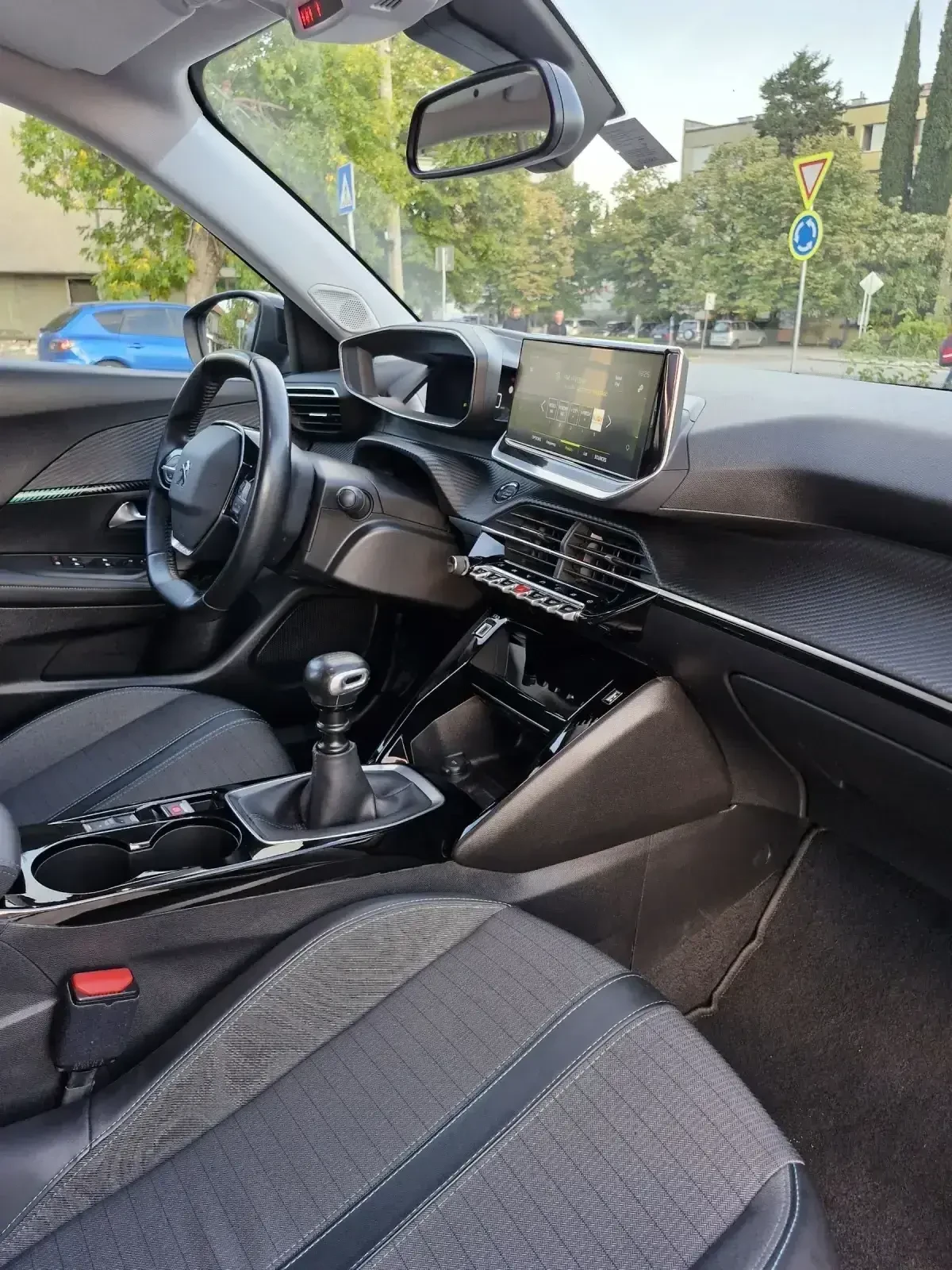 Peugeot 2008 1.5 HDi ALLURE | Mobile.bg   12