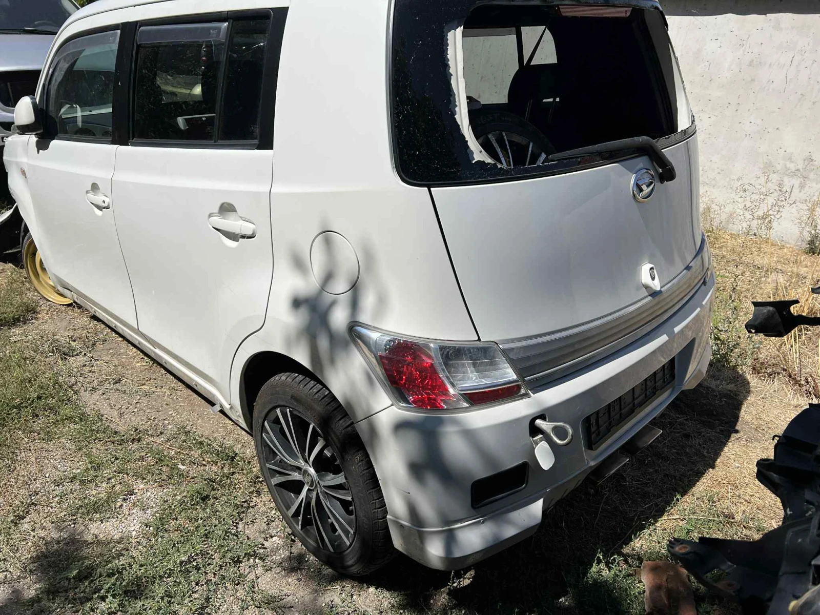 Daihatsu Materia  - изображение 4