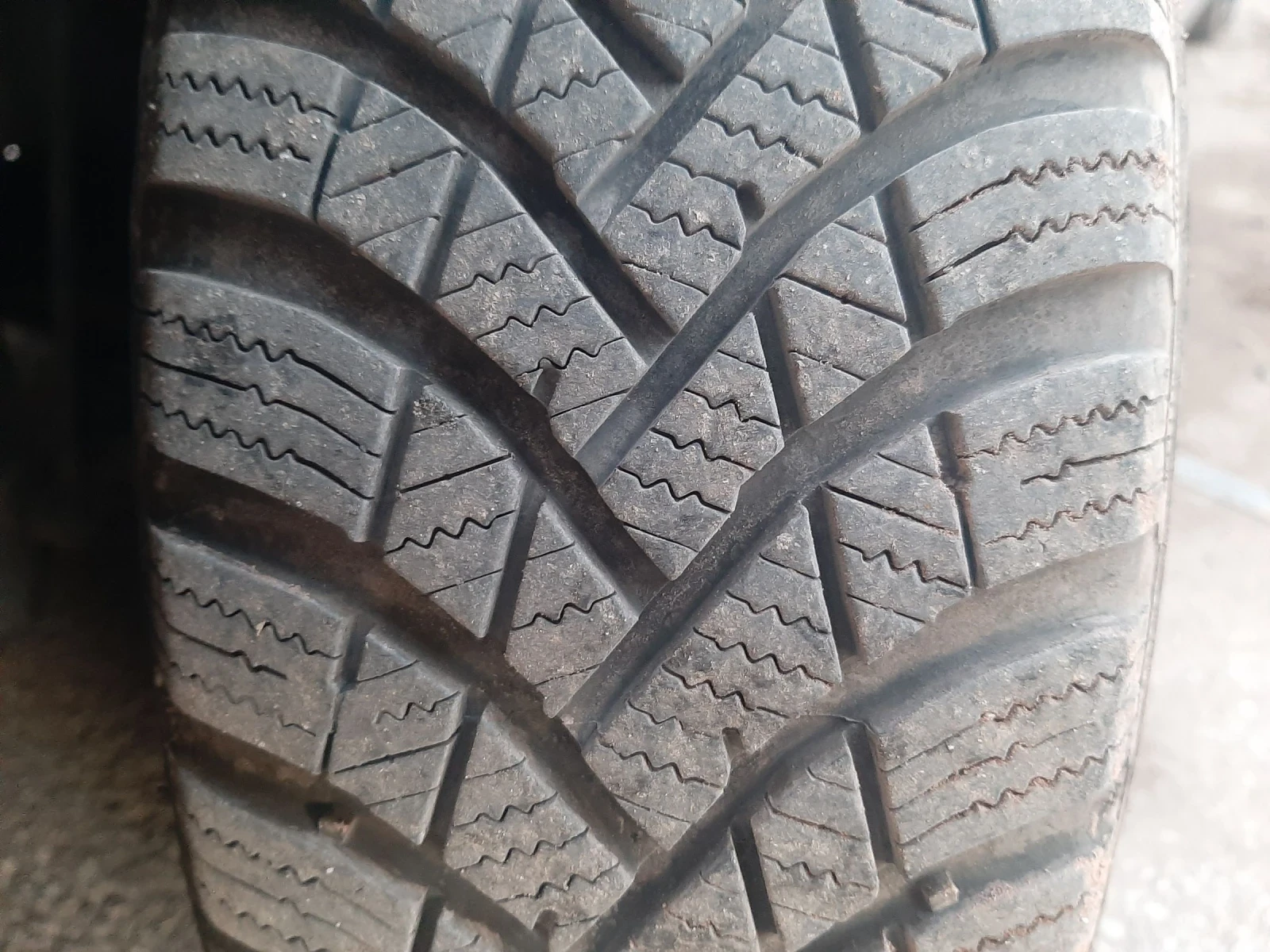 Suzuki Swift 1.3i KLIMA 4x4 FEIS | Mobile.bg � ����������� 16