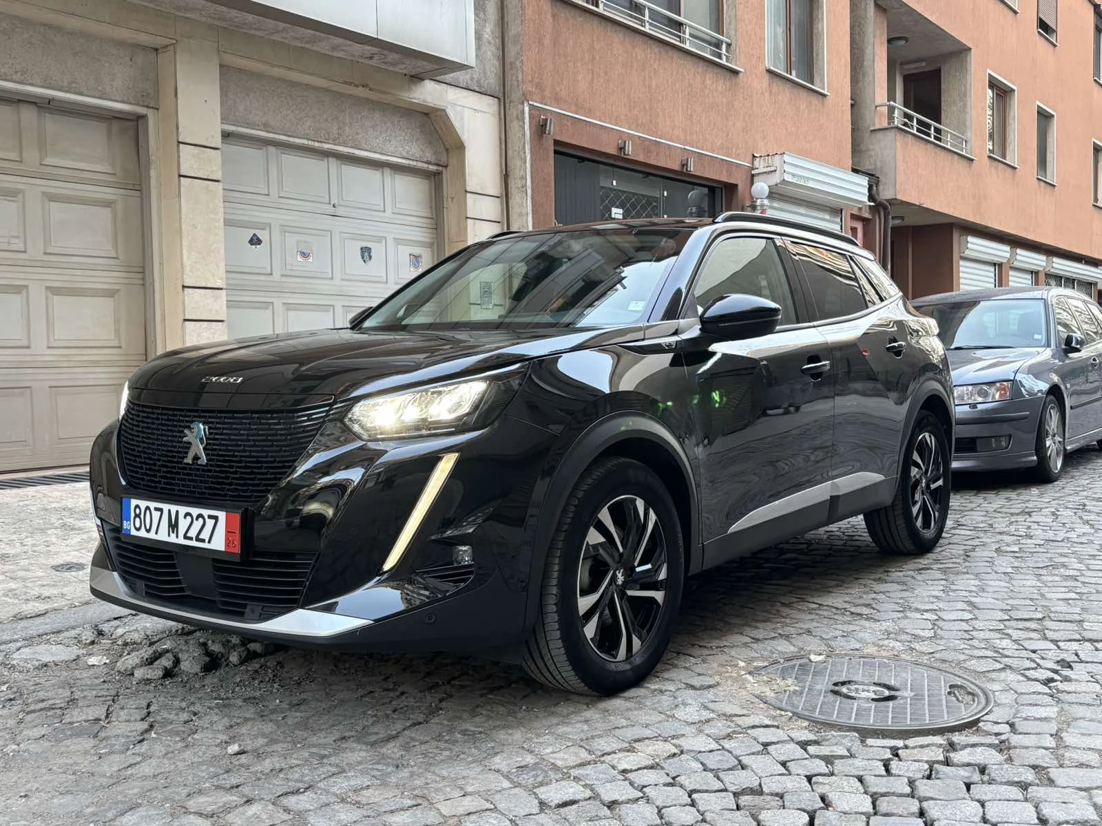 Peugeot 2008 * Allure* SOH 100% Гаранция - изображение 2