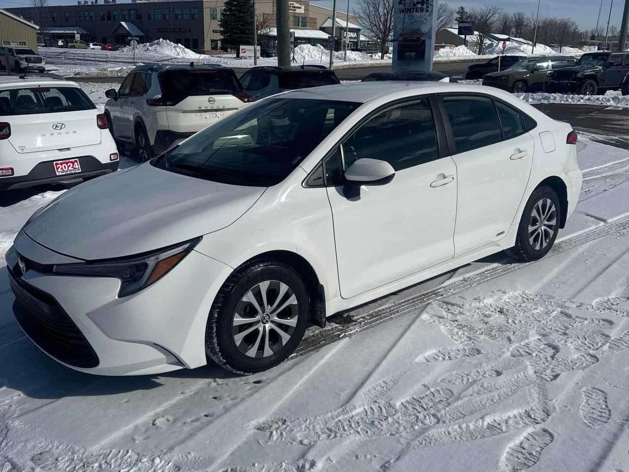 Toyota Corolla * Hybrid LE CVT AWD * CARFAX * ��� ����� * KEYLESS | Mobile.bg � ����������� 1