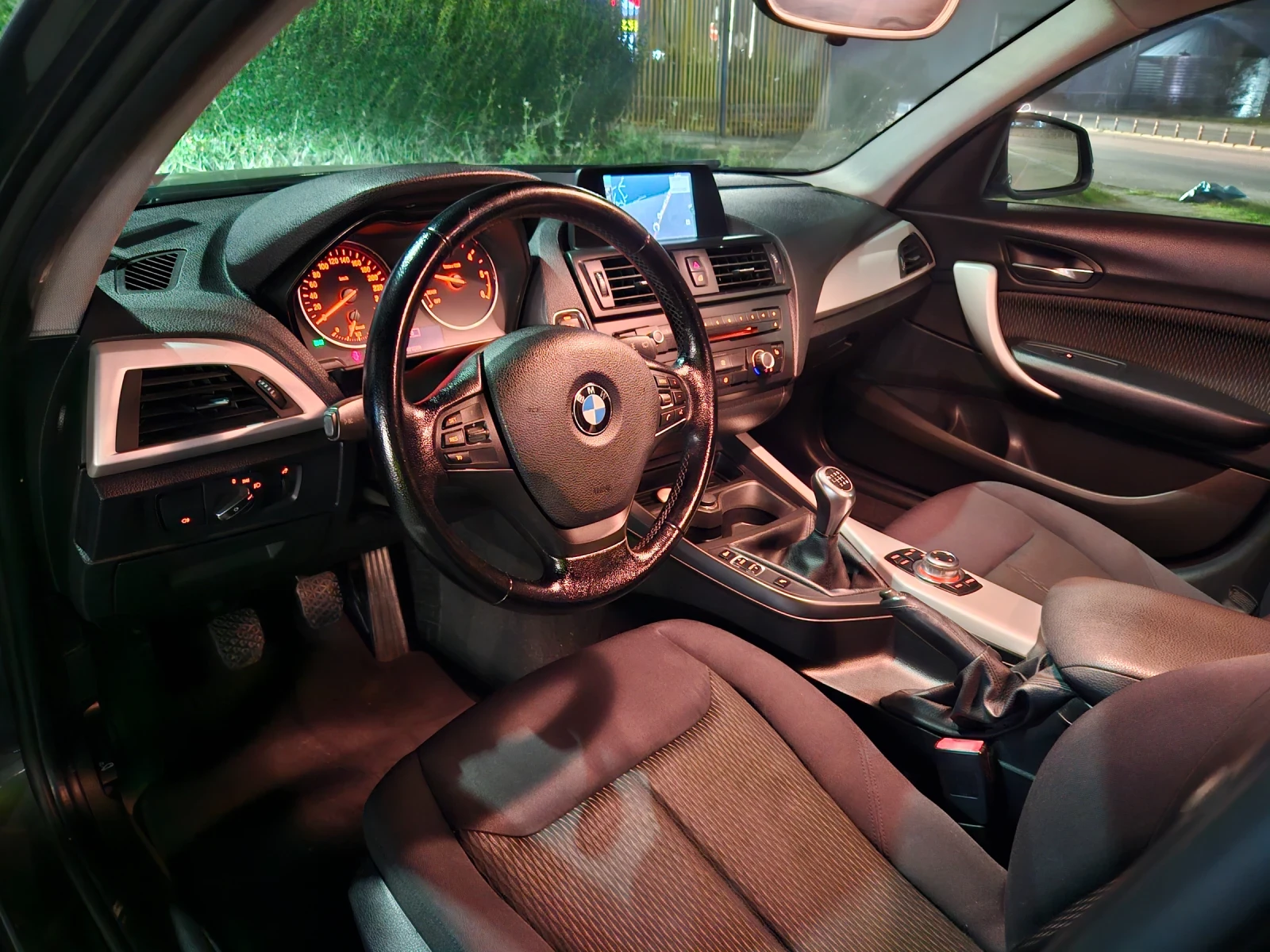 BMW 118 118d, снимка 12 - Автомобили и джипове - 53760152