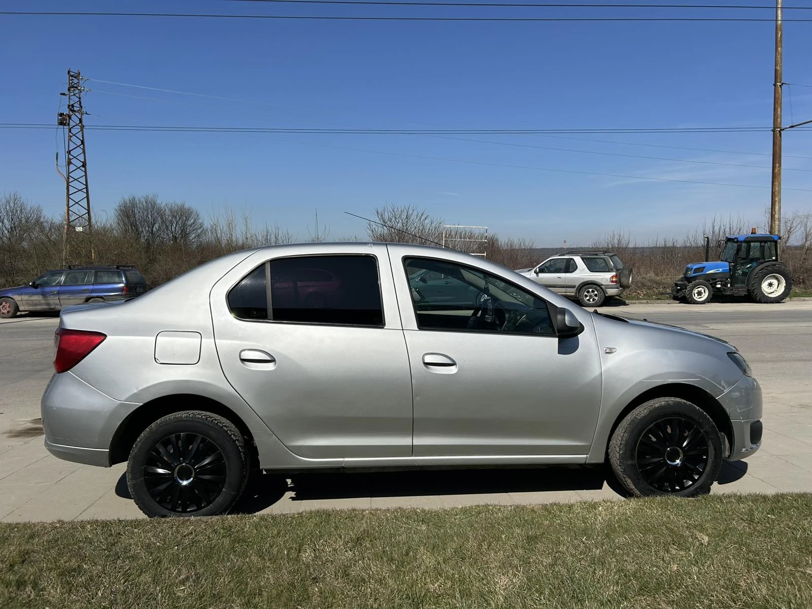 Dacia Logan 1.5 DCi, снимка 6 - Автомобили и джипове - 53814153