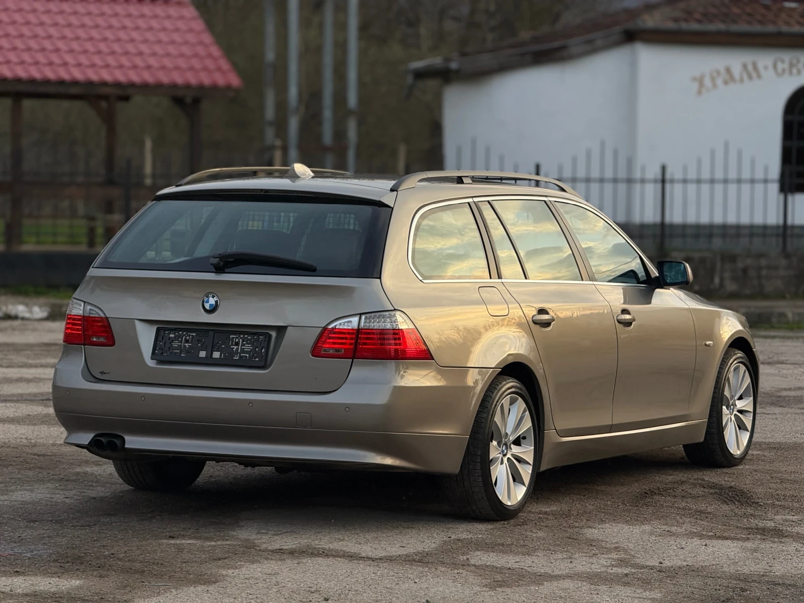 BMW 530 Face* Navi* Logic7, снимка 8 - Автомобили и джипове - 53978302