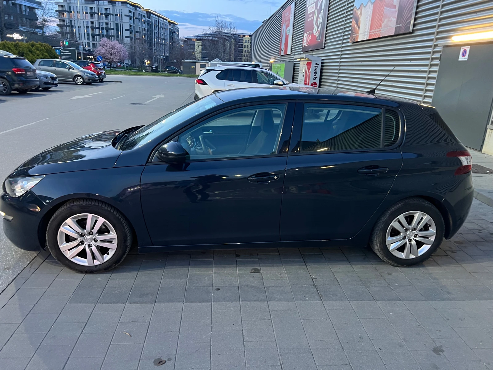 Peugeot 308 1.6HDI 90 к.с, снимка 5 - Автомобили и джипове - 53981744