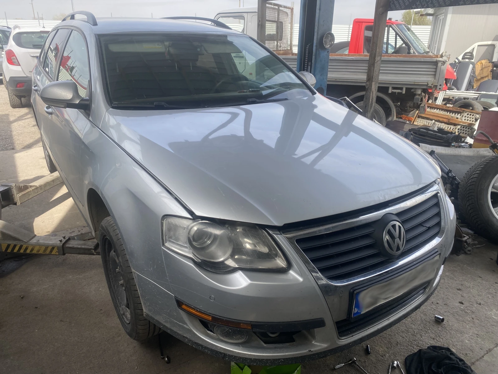 VW Passat 2.0TDI Automatic--на Части--, снимка 2 - Автомобили и джипове - 54192405