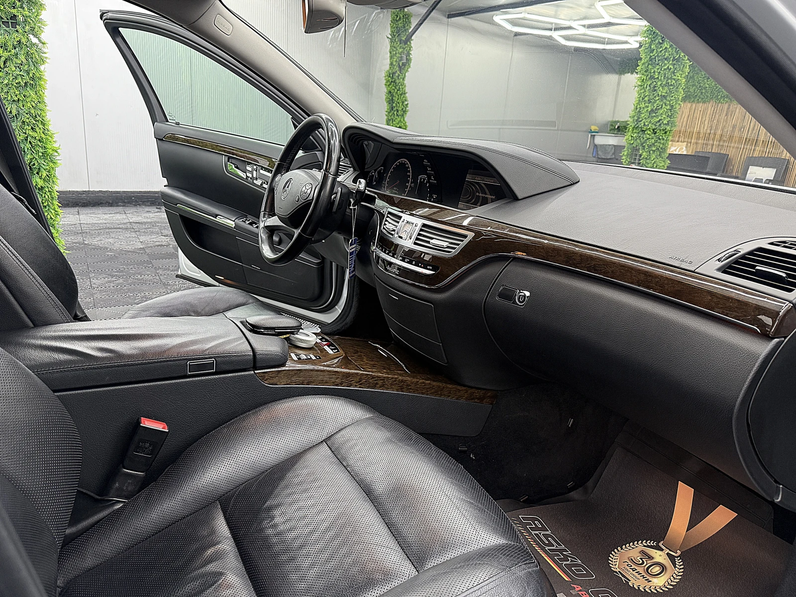 Mercedes-Benz S 350 AMG/4-MATIC/PANORAMA/KeylessGo/СОБСТВЕН ЛИЗИНГ, снимка 16 - Автомобили и джипове - 54426965