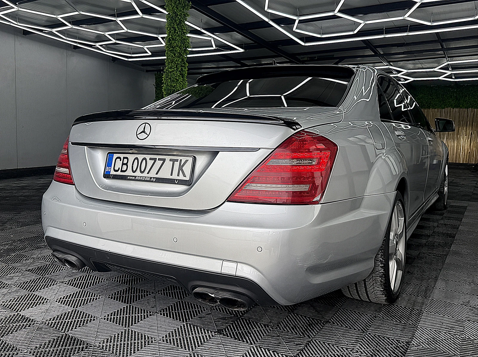 Mercedes-Benz S 350 AMG/4-MATIC/PANORAMA/KeylessGo/СОБСТВЕН ЛИЗИНГ, снимка 6 - Автомобили и джипове - 54426965